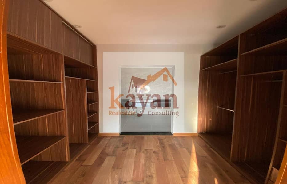 10 d2b51ef6-d0e9-4bbd-ab60-ac3c70a36a2f. jpg