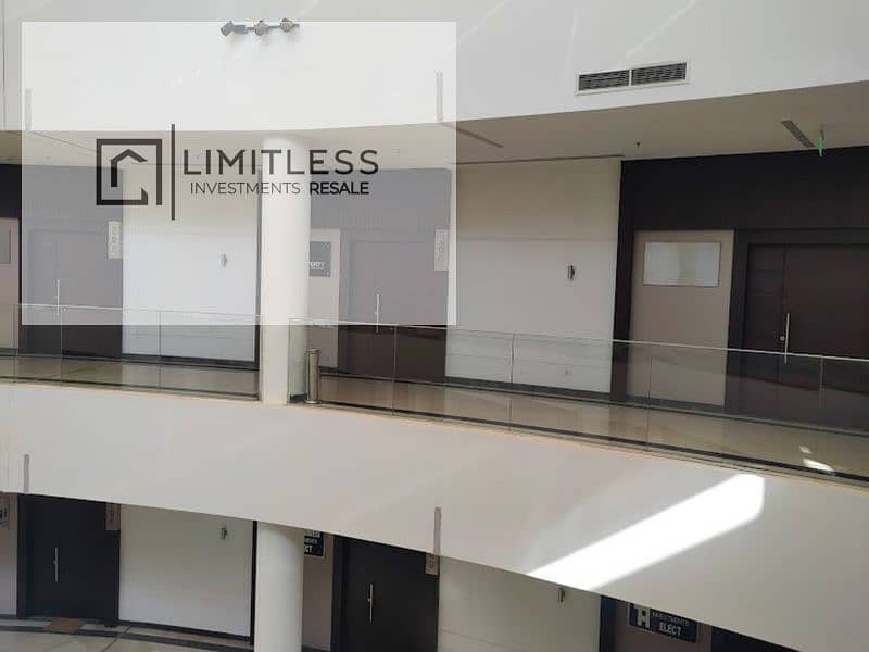 4 WhatsApp Image 2025-10-26 at 12.51. 40 PM (1)_800x600. jpg