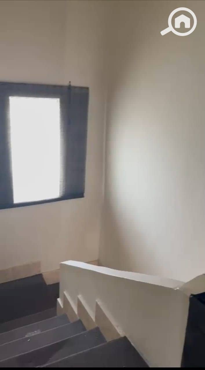 8 WhatsApp Image 2025-10-27 at 13.26. 05_90223021. jpg