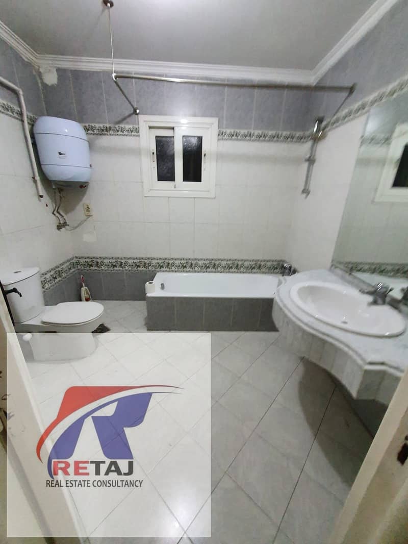 12 WhatsApp Image 2025-10-26 at 22.05. 47 (2). jpeg