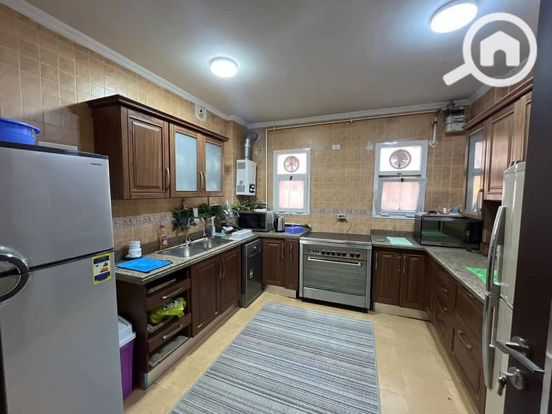 5 8ac9ee37-4be2-4184-8ca2-676949c2ef06. jpg