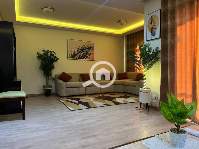 7 54f1a52a-e9d1-4ee0-b587-7df94fde8277. jpg