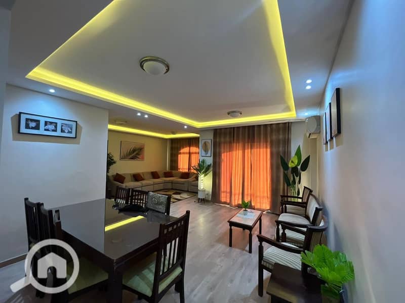 9 d5b3fdc2-39c9-4975-8c55-dce89bb7fcc5. jpg