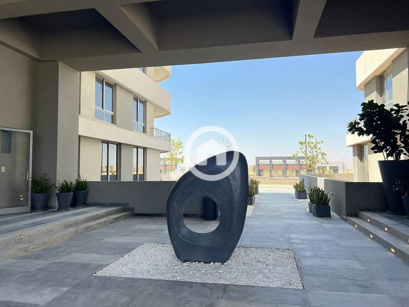 5 WhatsApp Image 2025-10-27 at 09.40. 12_1bc54484. jpg