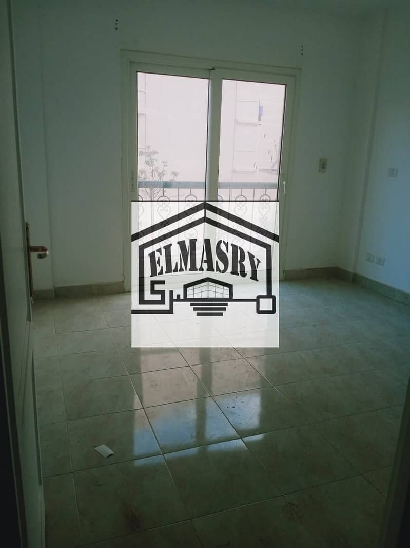 3 4a0ff53f-8566-4f06-93bf-ebf9d79a4a44. jpg