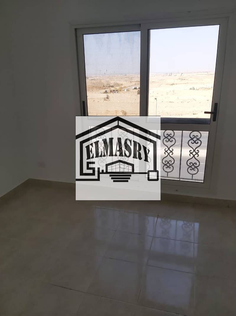 9 011d64a5-e4c5-4ede-9126-50a72d1d03dd. jpg