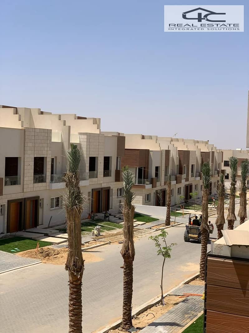 2 WhatsApp Image 2025-10-20 at 14.10. 30 (3). jpeg