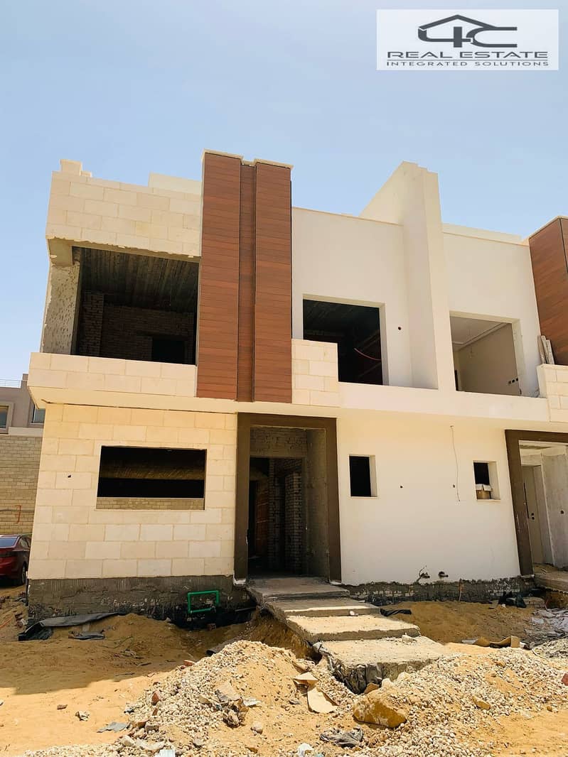 4 WhatsApp Image 2025-10-20 at 14.10. 30 (1). jpeg