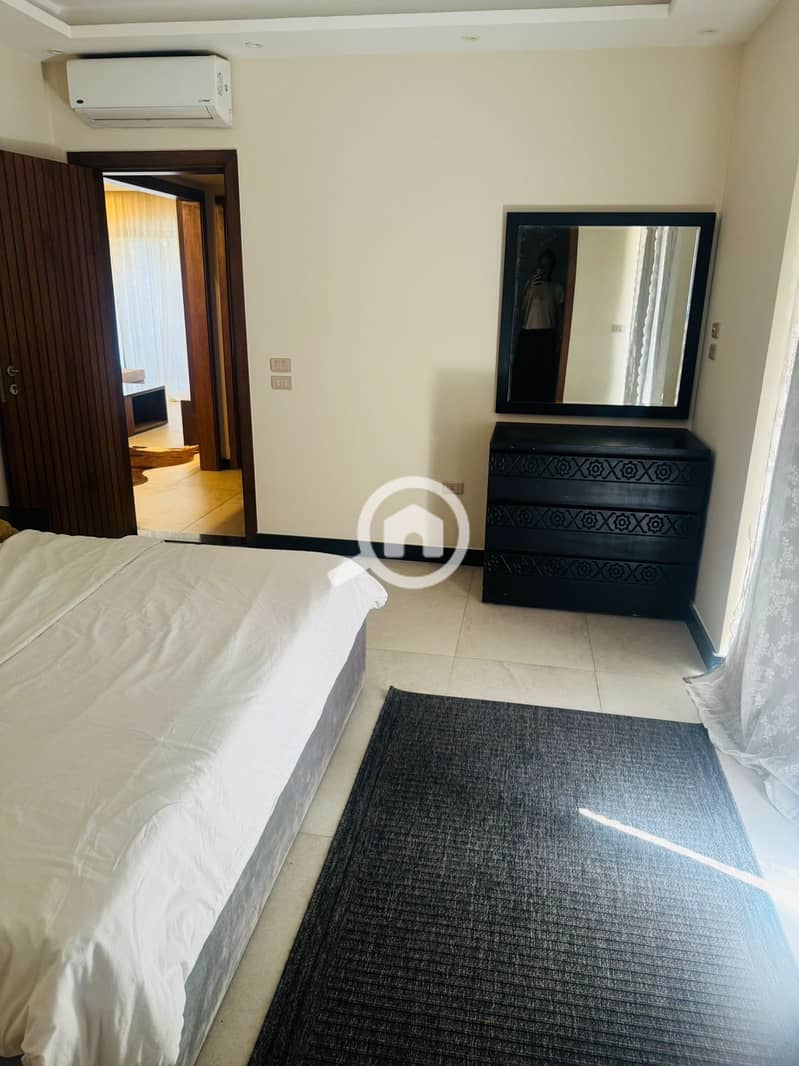 3 fea03a34-6624-46cb-b10b-19005d3b8254. jpeg