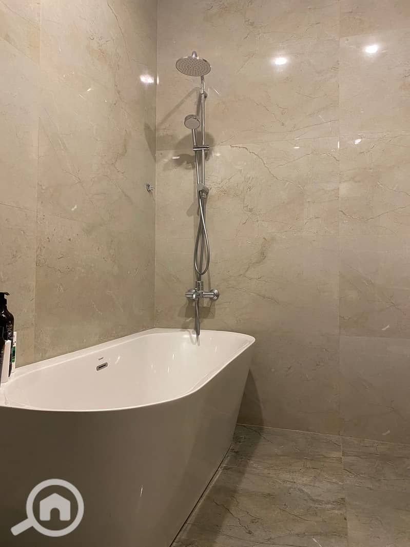 12 WhatsApp Image 2025-10-27 at 13.00. 43_d4ee53cf. jpg