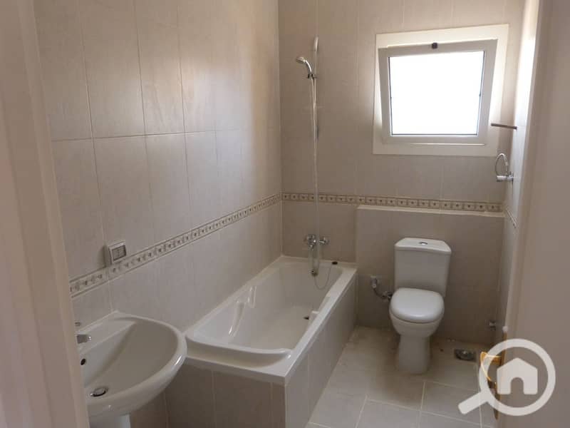 15 38821ad9-4781-40ee-9fd6-eb539af3023a. jpeg