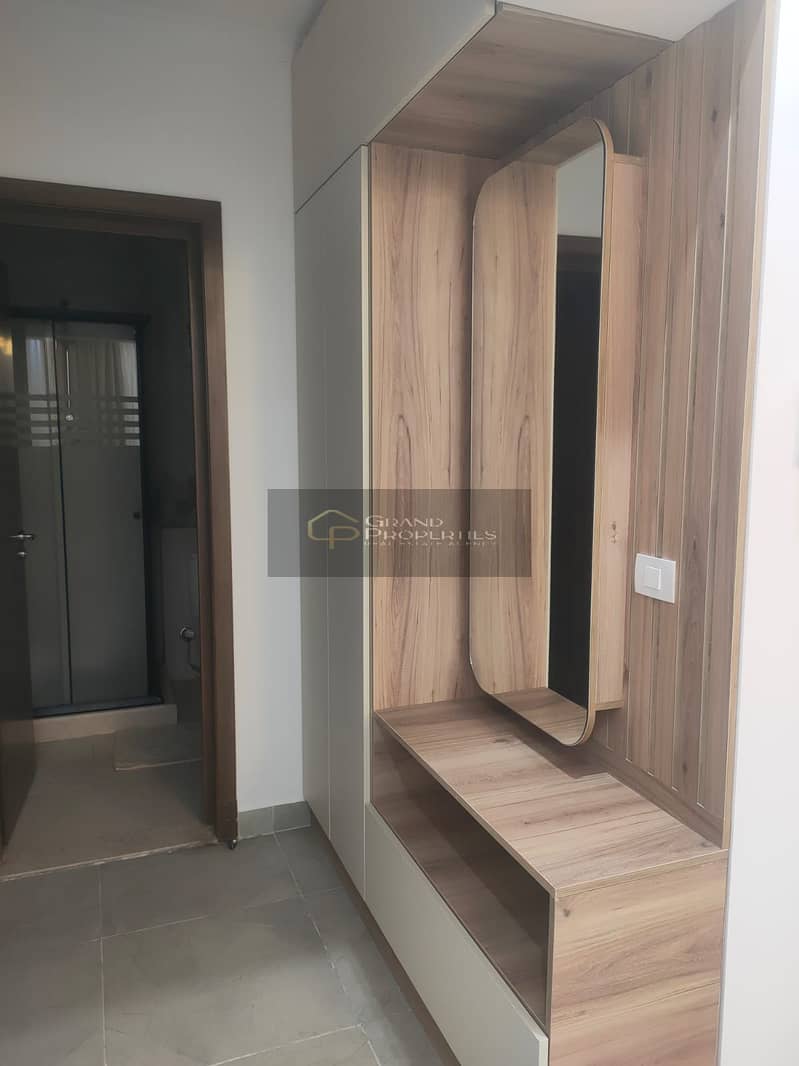 4 befc3a32-e38e-40c4-8229-0965b1d0d4a1. jpg