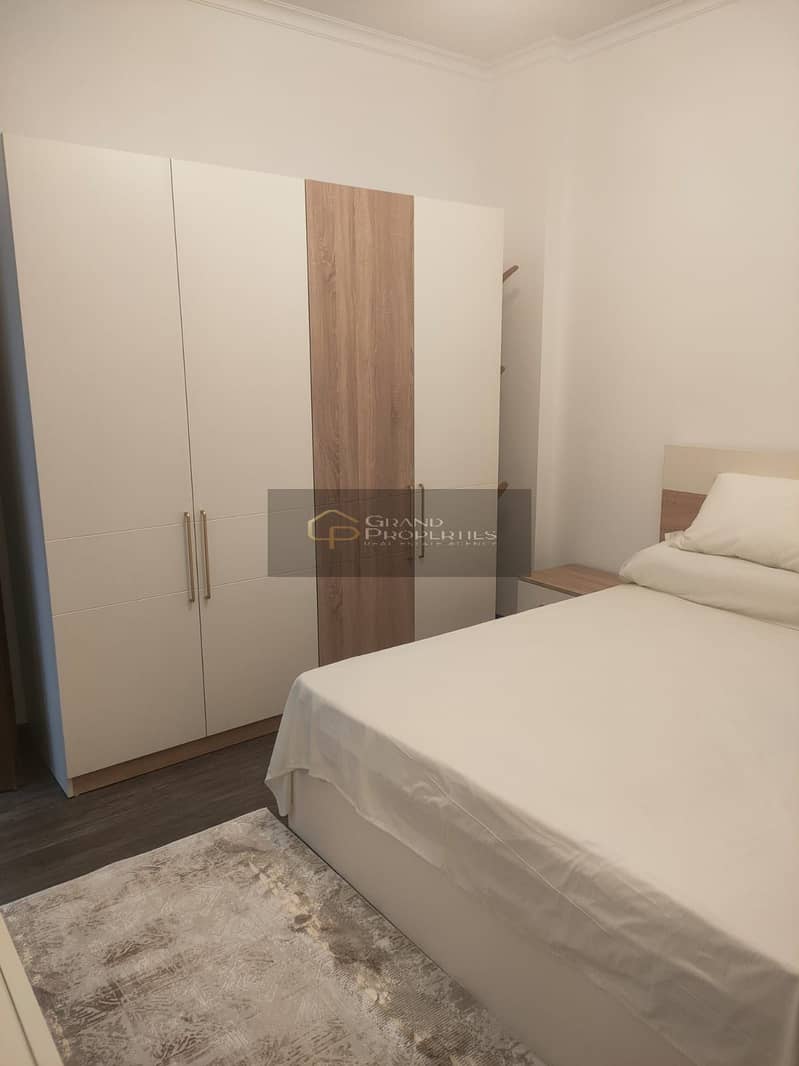 6 6d44848d-5738-4030-b91d-bcd28aa86fc3. jpg