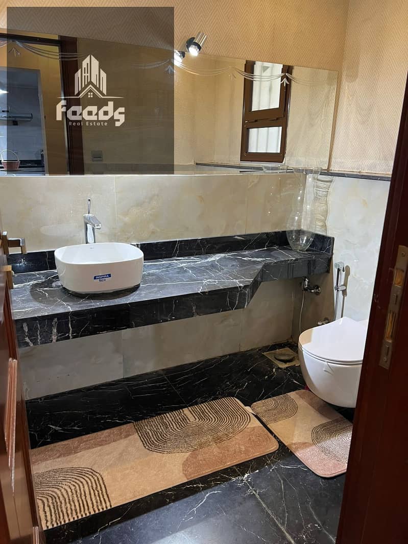 7 ff9d0e4c-fafc-4c14-b605-61f34ee913e2. jpg