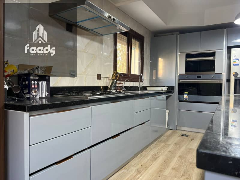 8 f3c1bea7-56c8-4e85-852b-d7e987a09d4e. jpg