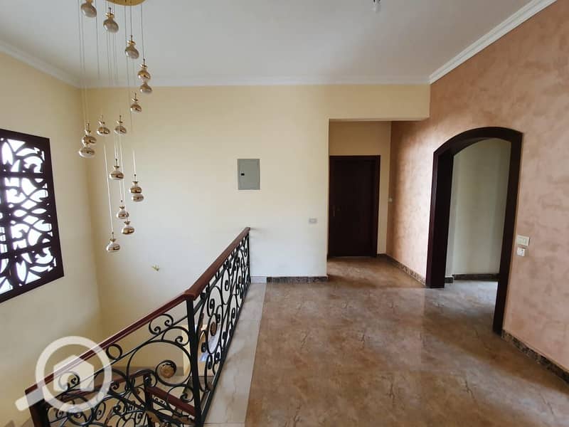 2 WhatsApp Image 2025-10-19 at 17.47. 04 (2). jpeg