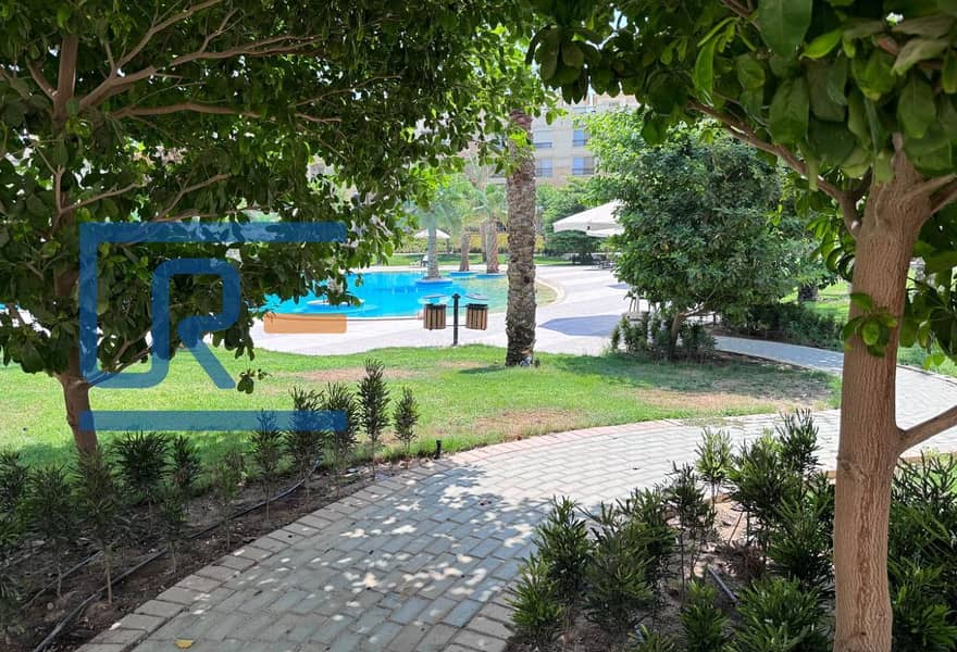 2 e27b7dd8-c2ba-4d09-be40-e2f1524cefd3. jpg