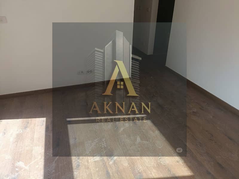 7 WhatsApp Image 2025-10-24 at 18.29. 40 (2). jpeg