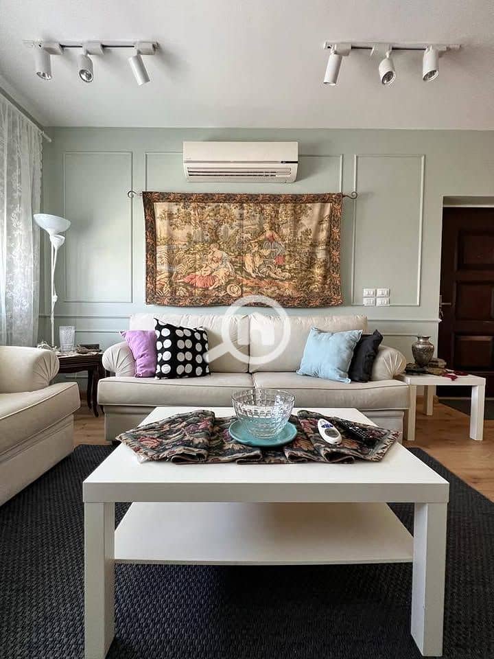 8 524306992_1832643090626753_6169194510449062609_n. jpg