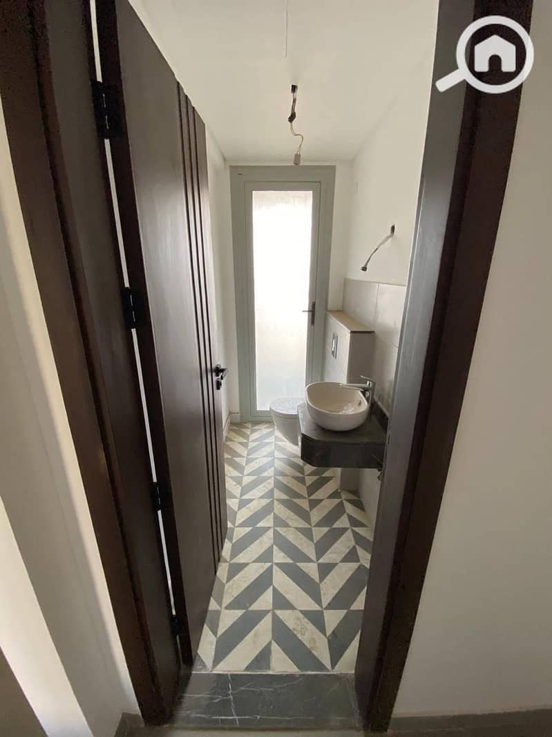 5 WhatsApp Image 2025-10-12 at 3.00. 06 PM (1). jpeg