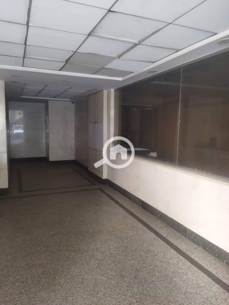 4 7e6a4bbe-8900-429c-ae31-1735d55bd74f. jpg