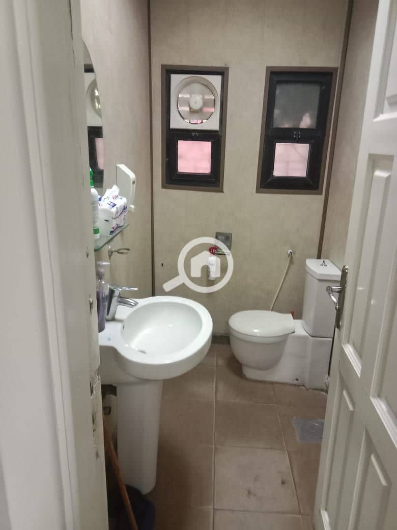 9 1b0caaf3-8666-4613-b924-a3c2c2a2725d. jpg