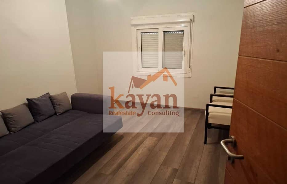 9 921c2d16-8cb9-4bed-b123-de9fcf9fe4c6. jpg