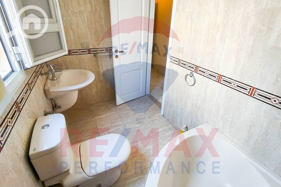 20 WhatsApp Image 2025-10-23 at 12.37. 23 PM (7). JPG