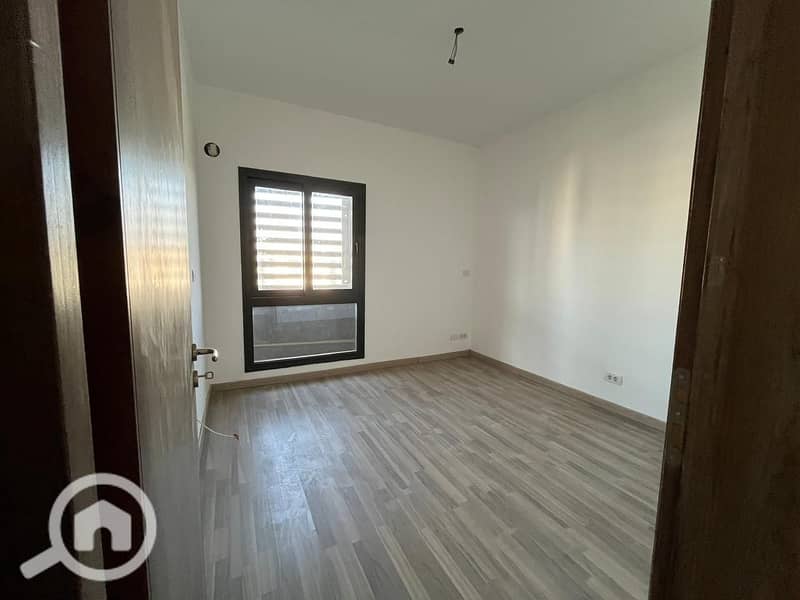 3 WhatsApp Image 2025-10-27 at 1.25. 50 PM. jpeg