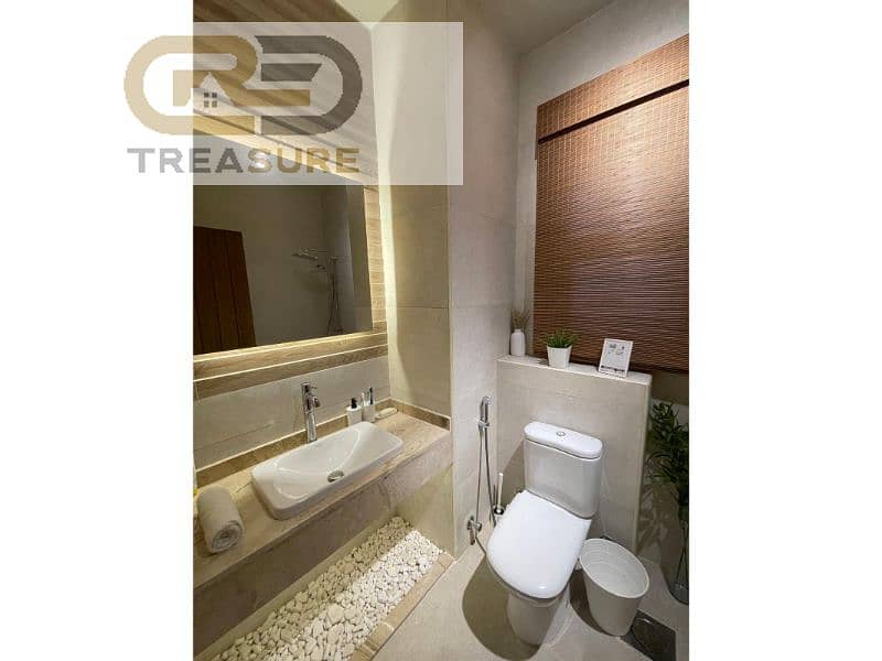 12 WhatsApp Image 2025-10-27 at 1.53. 07 PM (2). jpg