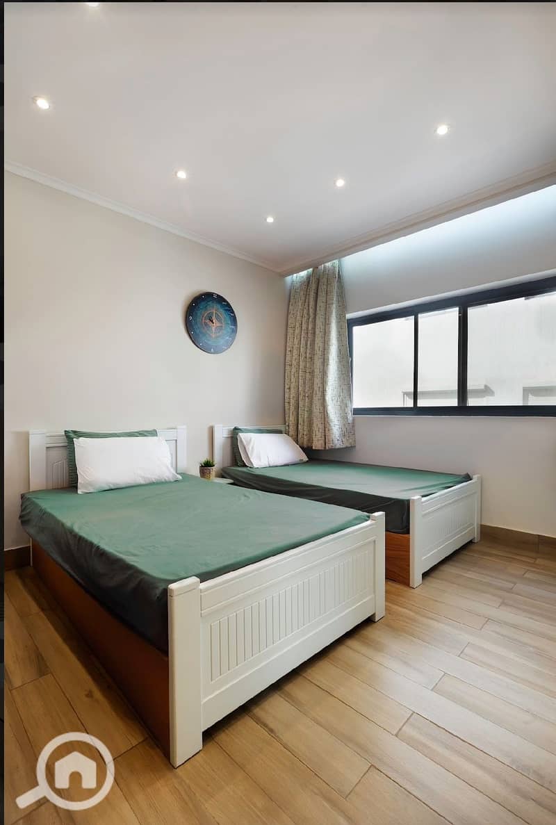 7 95c2678c-41ee-416d-acbb-2c069b10f3f8. jpg