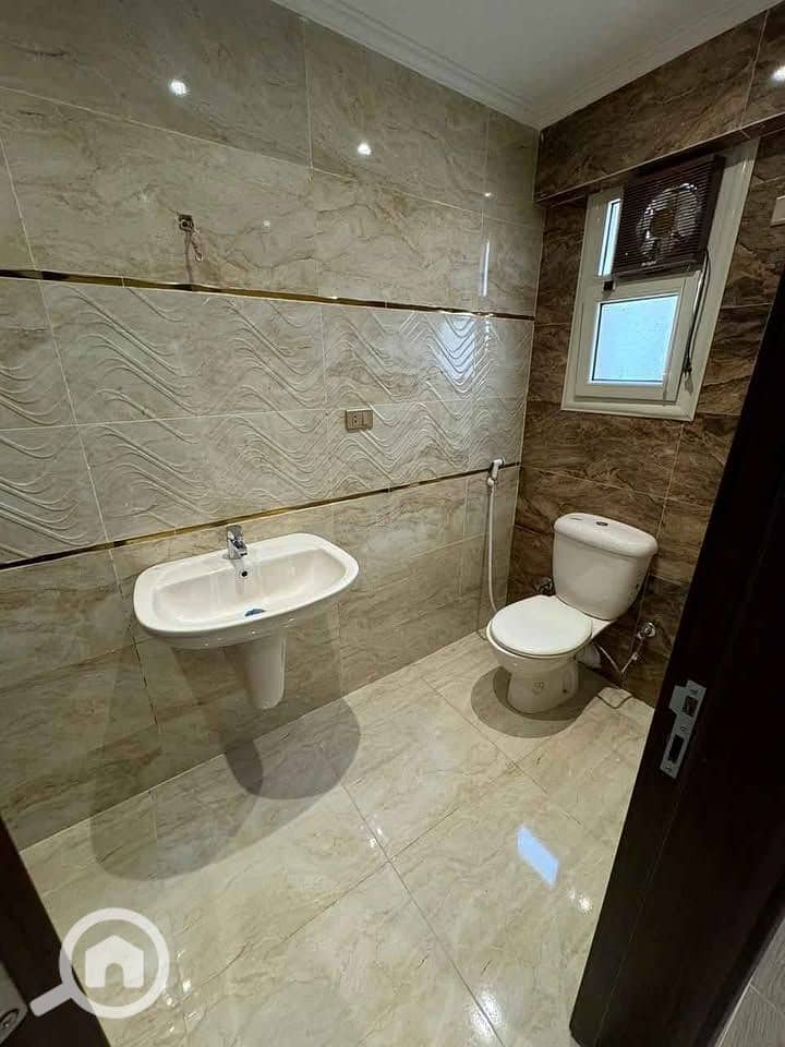 5 WhatsApp Image 2025-10-27 at 2.43. 42 PM. jpeg