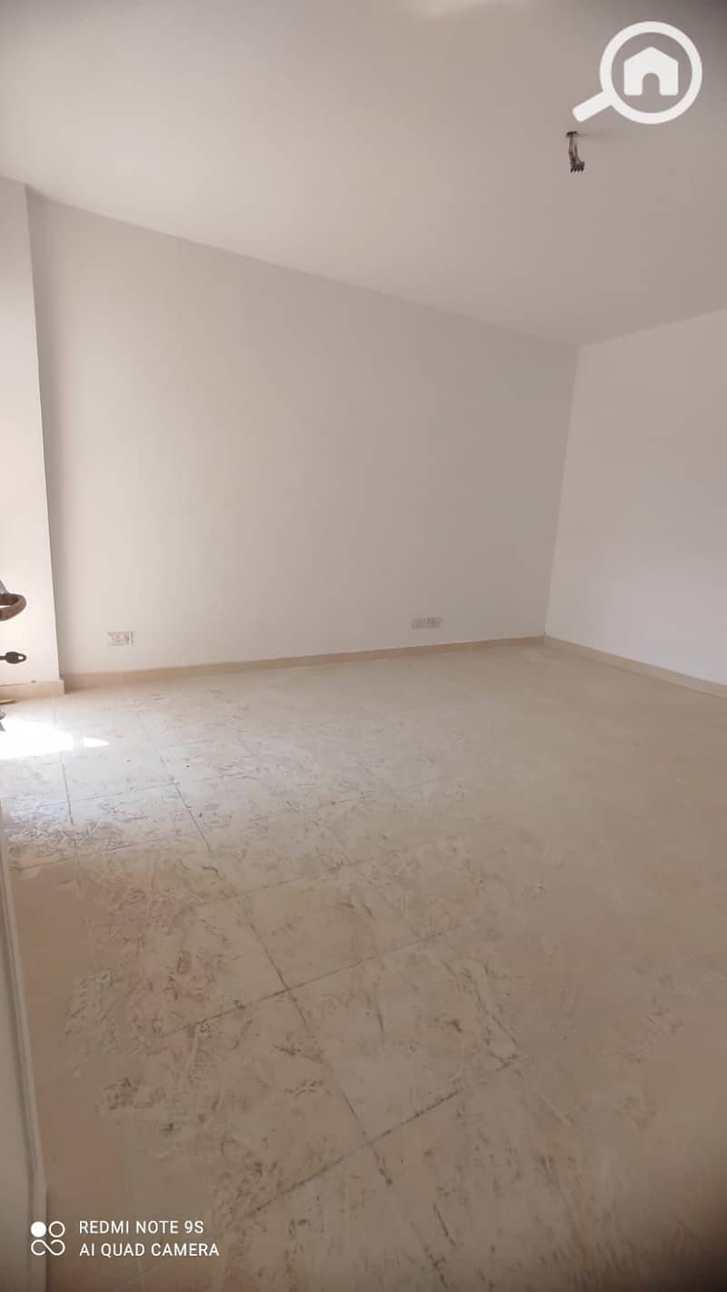 2 8f636ab4-aa24-4870-8332-2136a8b84f1d. jpeg