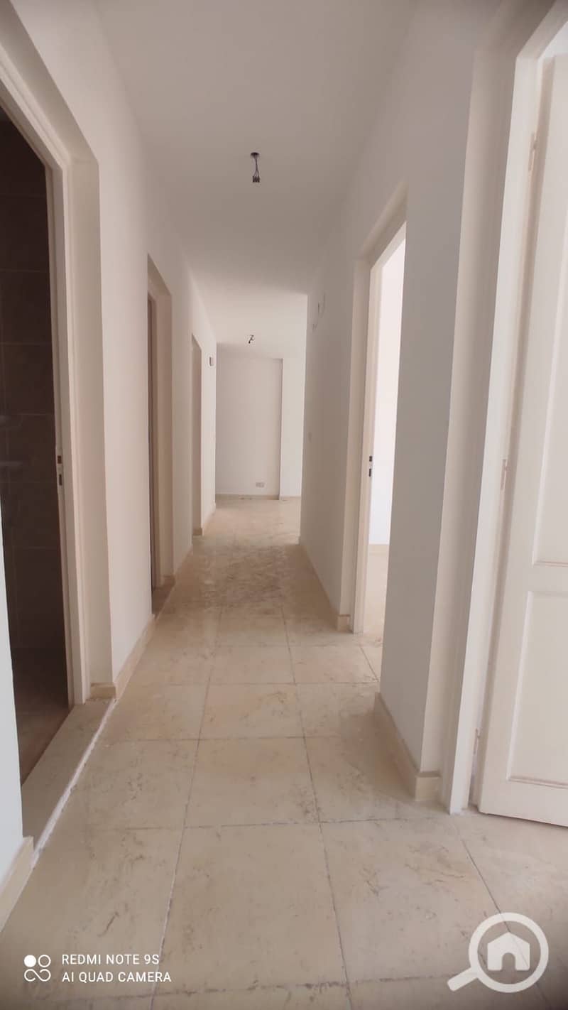 4 0583dc00-88d9-4892-bf89-9c55be5a5c72. jpeg