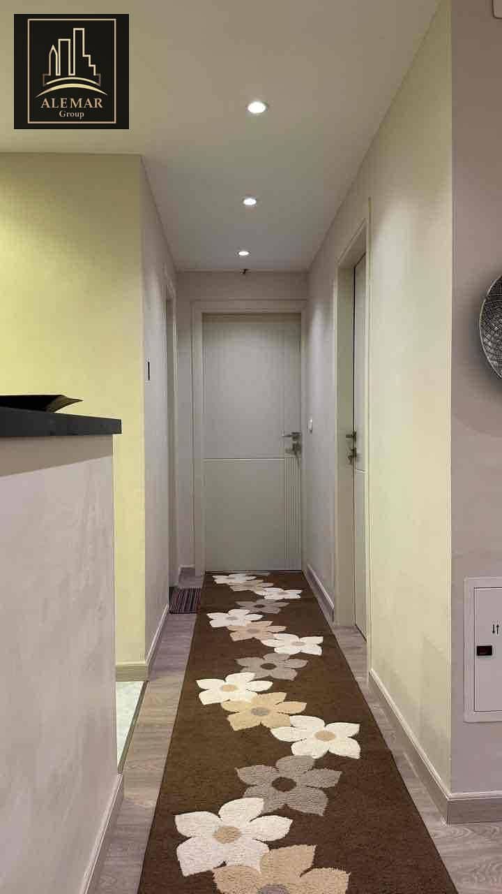 5 95b1cc8d-bf81-4663-86e8-937f0f1dd352. jpg