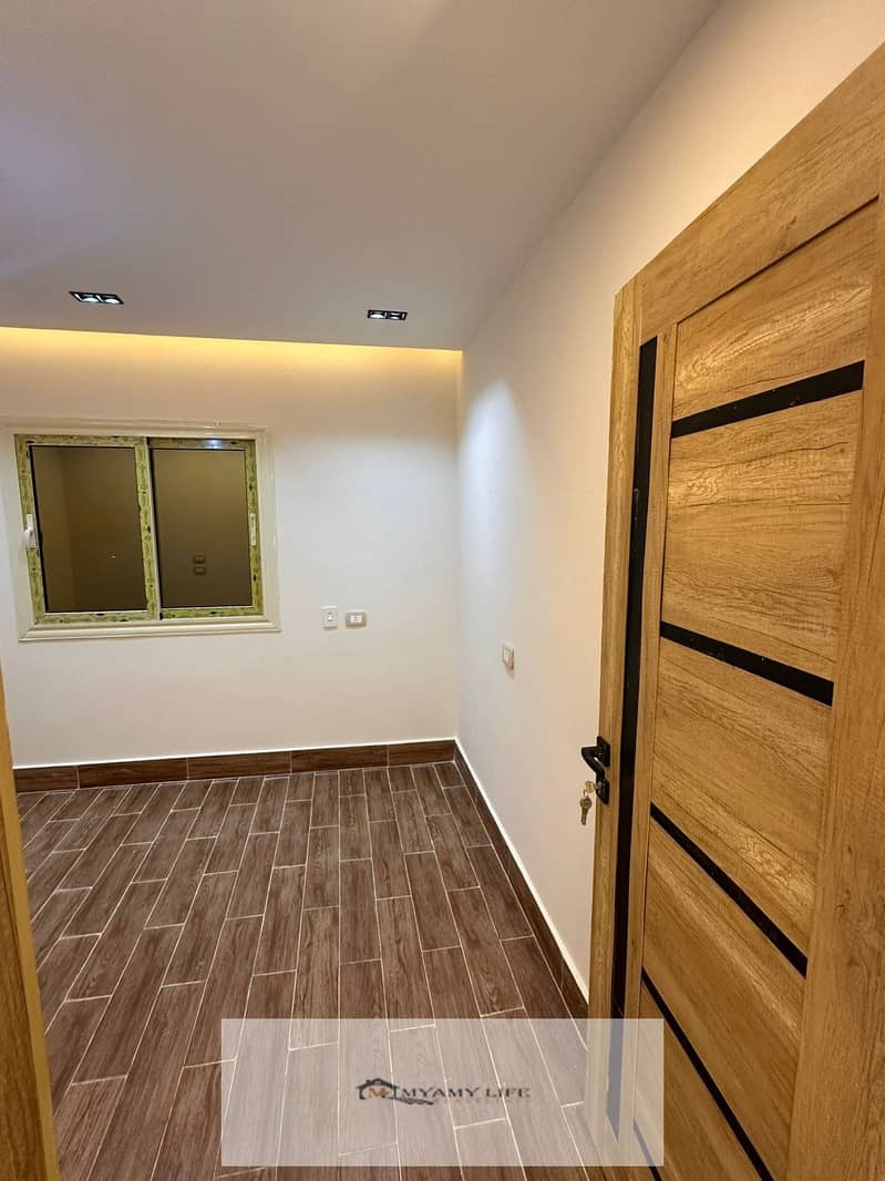 12 WhatsApp Image 2025-10-13 at 15.00. 40_803fb345. jpg