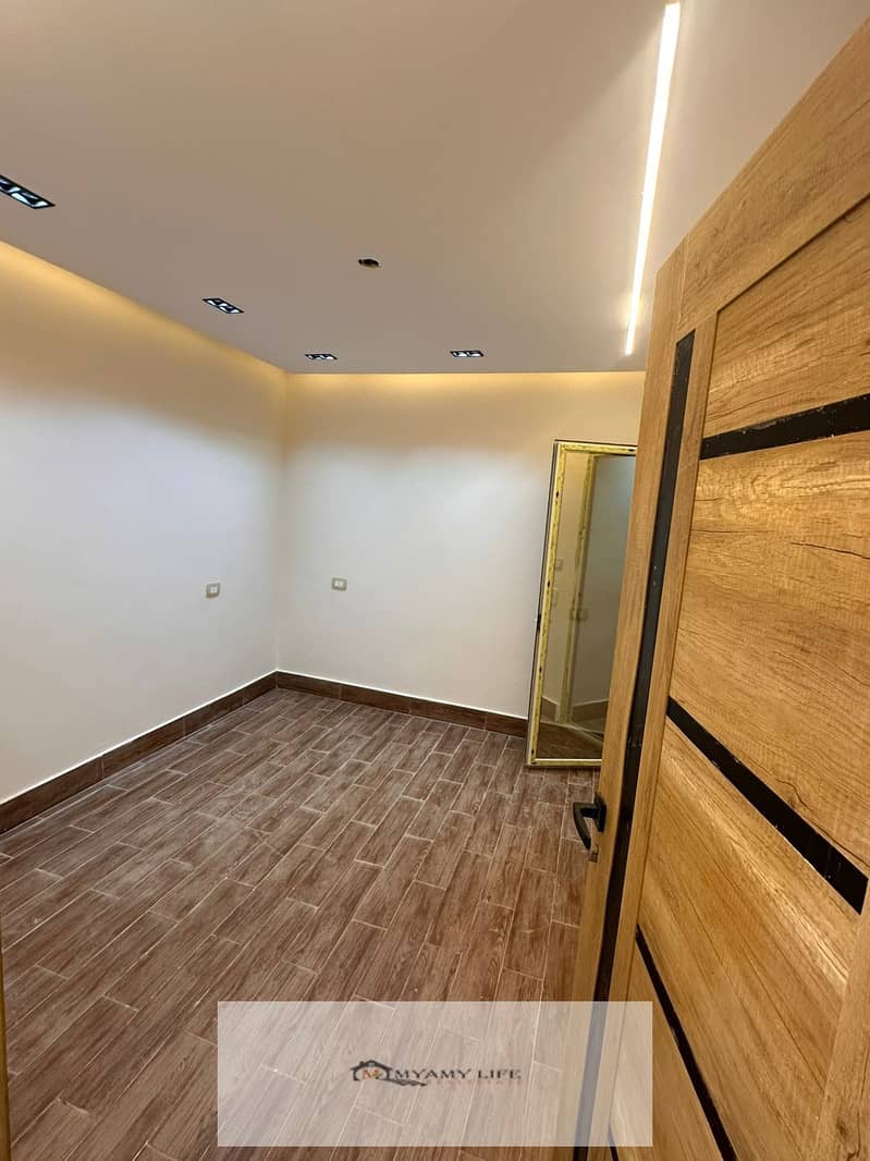 14 WhatsApp Image 2025-10-13 at 15.00. 41_1a2a803e. jpg