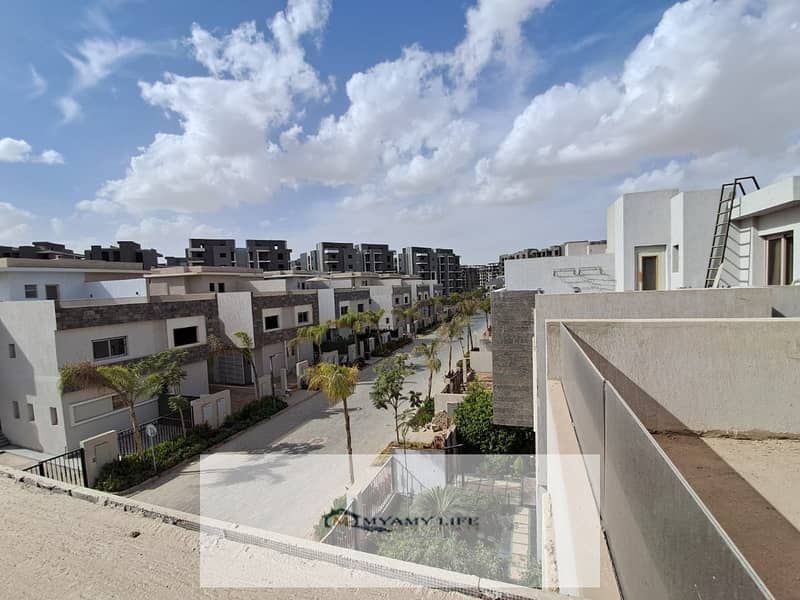 3 WhatsApp Image 2025-10-15 at 17.07. 00_98230443. jpg