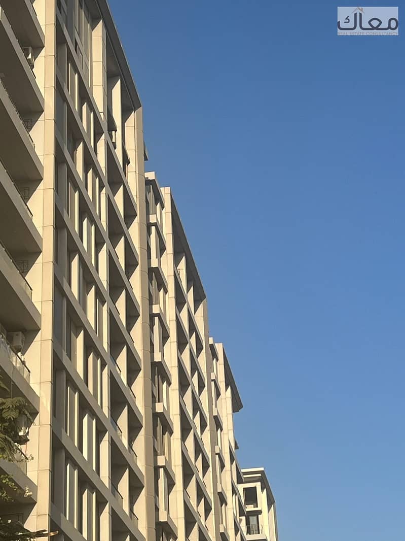 4 8827de3f-48cf-49c4-95fe-0c926b6dc07b. jpg