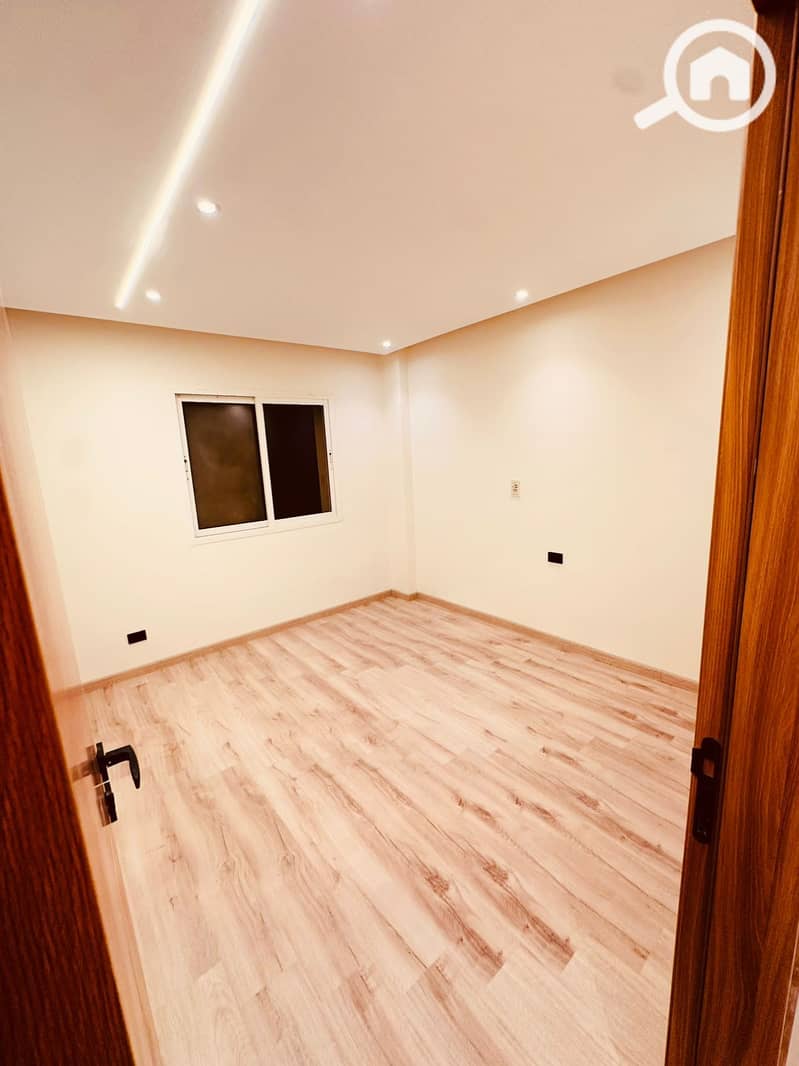 2 4d546ea7-84c4-48aa-a026-346a364706b0. jpg