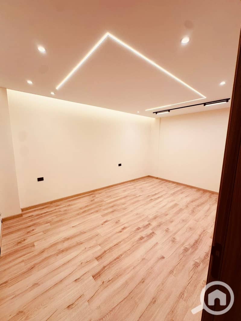 10 495cca41-01cb-4898-b3ad-76cd256dab67. jpg