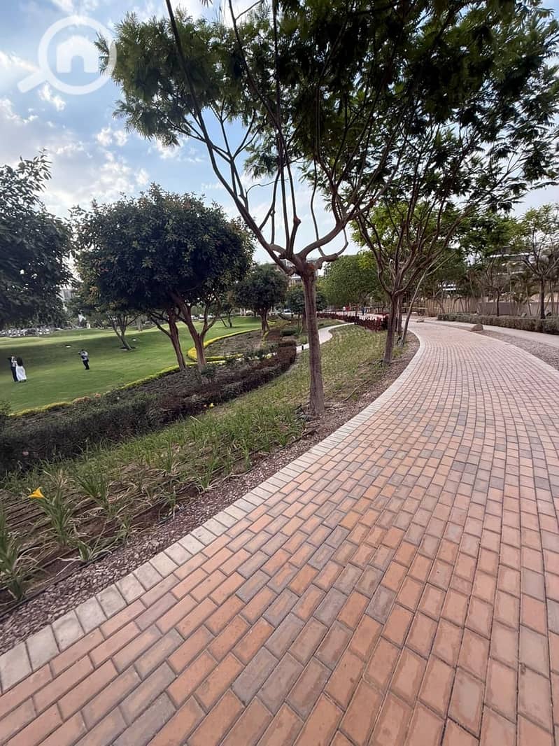 6 WhatsApp Image 2025-10-27 at 2.57. 53 PM. jpeg