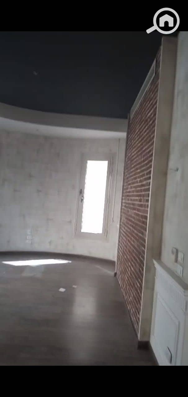 8 WhatsApp Image 2025-10-27 at 12.22. 44 PM (1). jpeg