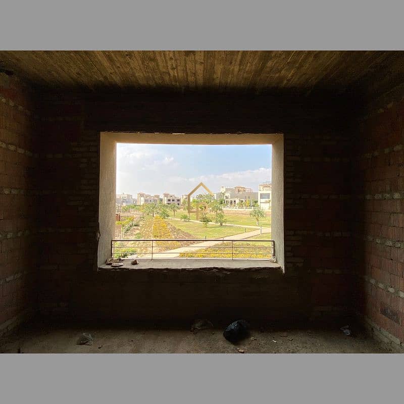 4 544834768_24403940139260841_285001533828079696_n. jpg