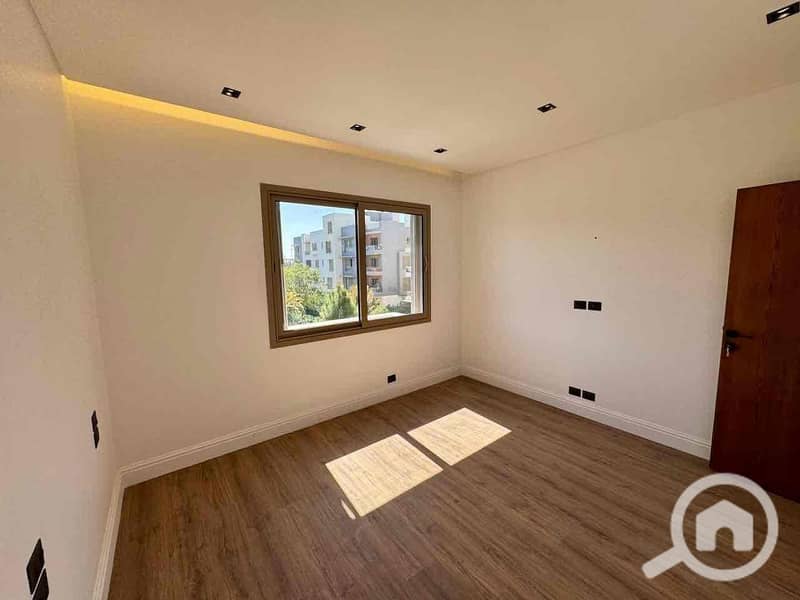 11 9b73ee03-bd9c-4e0c-aa2b-e3fc080e5f0e. jpg