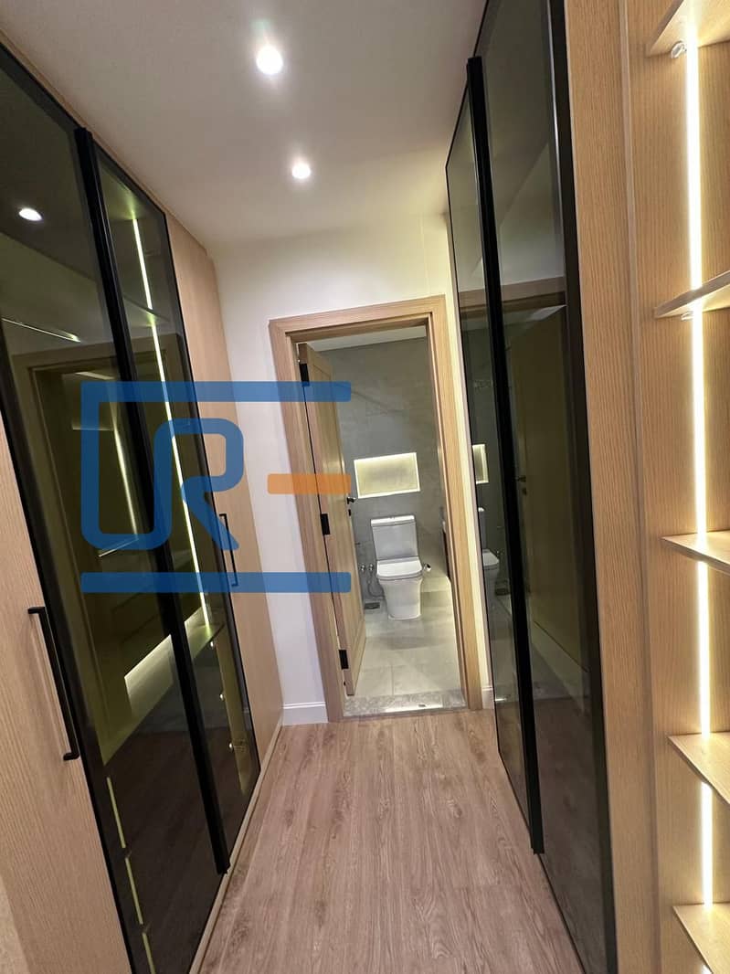 18 WhatsApp Image 2025-10-19 at 4.41. 29 PM (1). jpeg