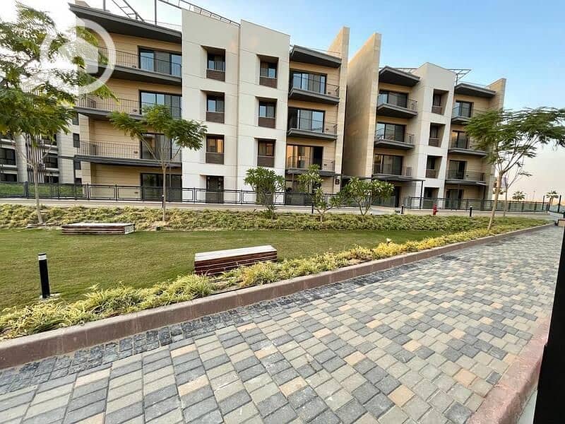 8 12444d4d-0b8f-4ab2-ac69-150c1a405a71. jpg