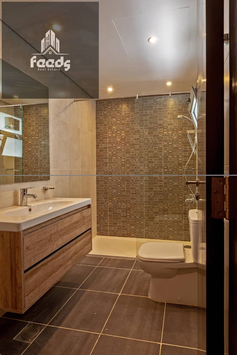 2 2c5dda56-2f29-44cc-8348-0425f62632ac. jpg