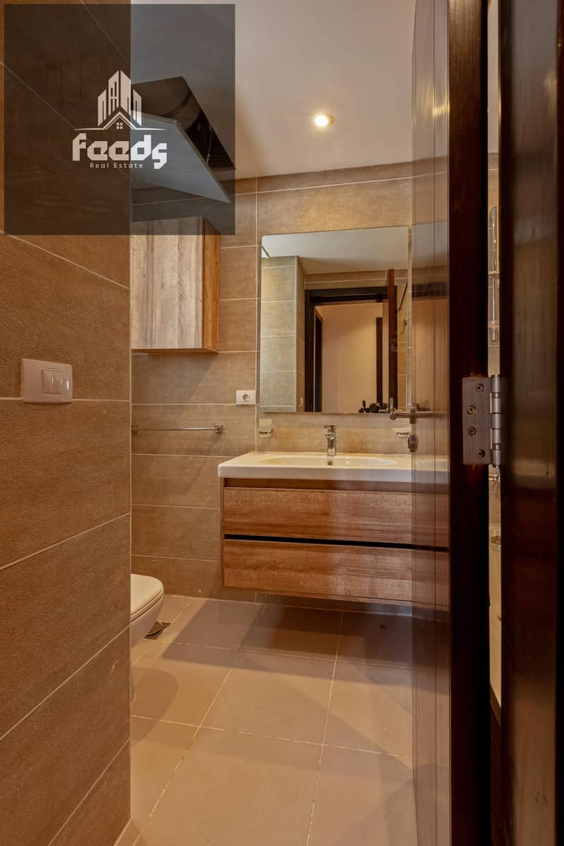 5 aa941765-23c4-4610-a9ba-60f91e70f053. jpg