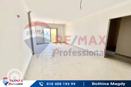 3 Bedroom Flat for Rent in Moharam Bik, Alexandria - WhatsApp Image 2025-10-27 at 1.42. 20 PM (2). jpg 3 Bedroom Flat for Rent in Moharam Bik, Alexandria - WhatsApp Image 2025-10-27 at 1.42. 20 PM (2). jpg